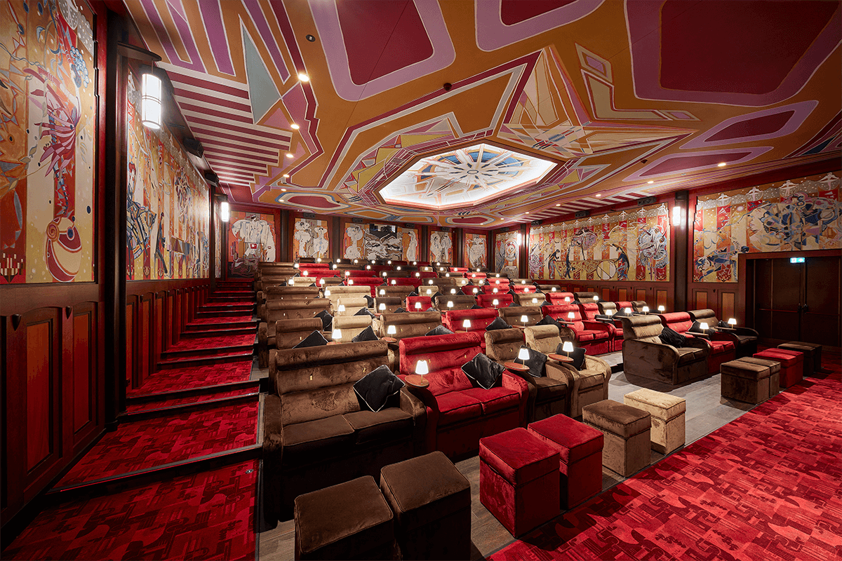 世界で最も美しい映画館【the Pathé Tuschinski】 | イー